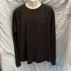 XL Black Oakley Long-sleeve dri-fit shirt